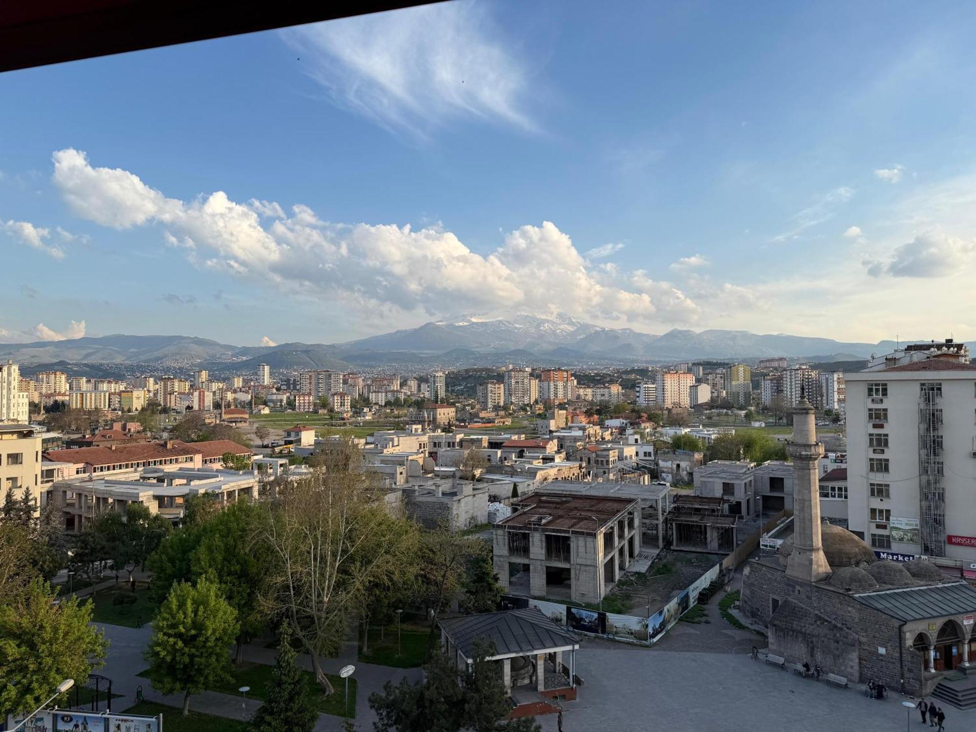 Buyuk Hotel Καισάρεια Εξωτερικό φωτογραφία
